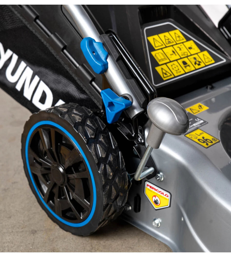 Rasaerba a spinta Hyundai, motore a benzina 4 tempi 150cc, taglio 43cm, con mulching
