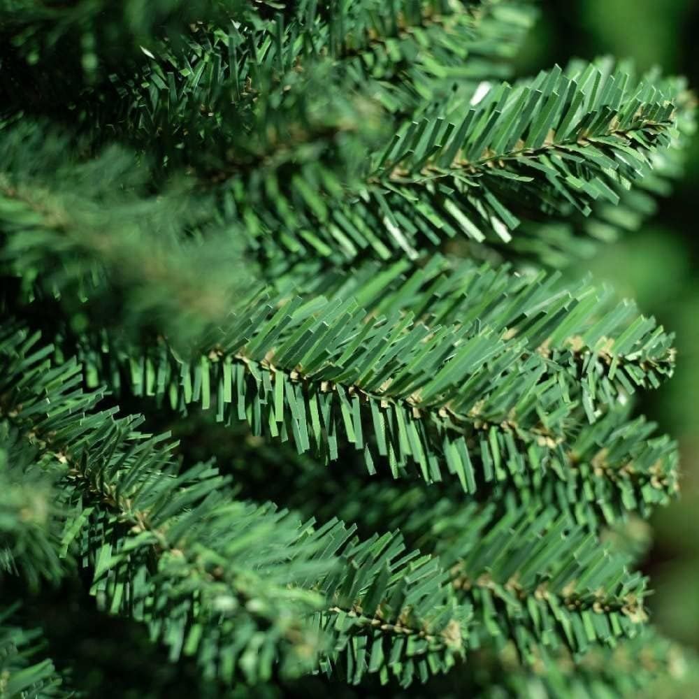 Albero di Natale Artificiale H.240 cm Forma Slim Matita (Pencil) Colore Verde, Salvaspazio | Kaemingk