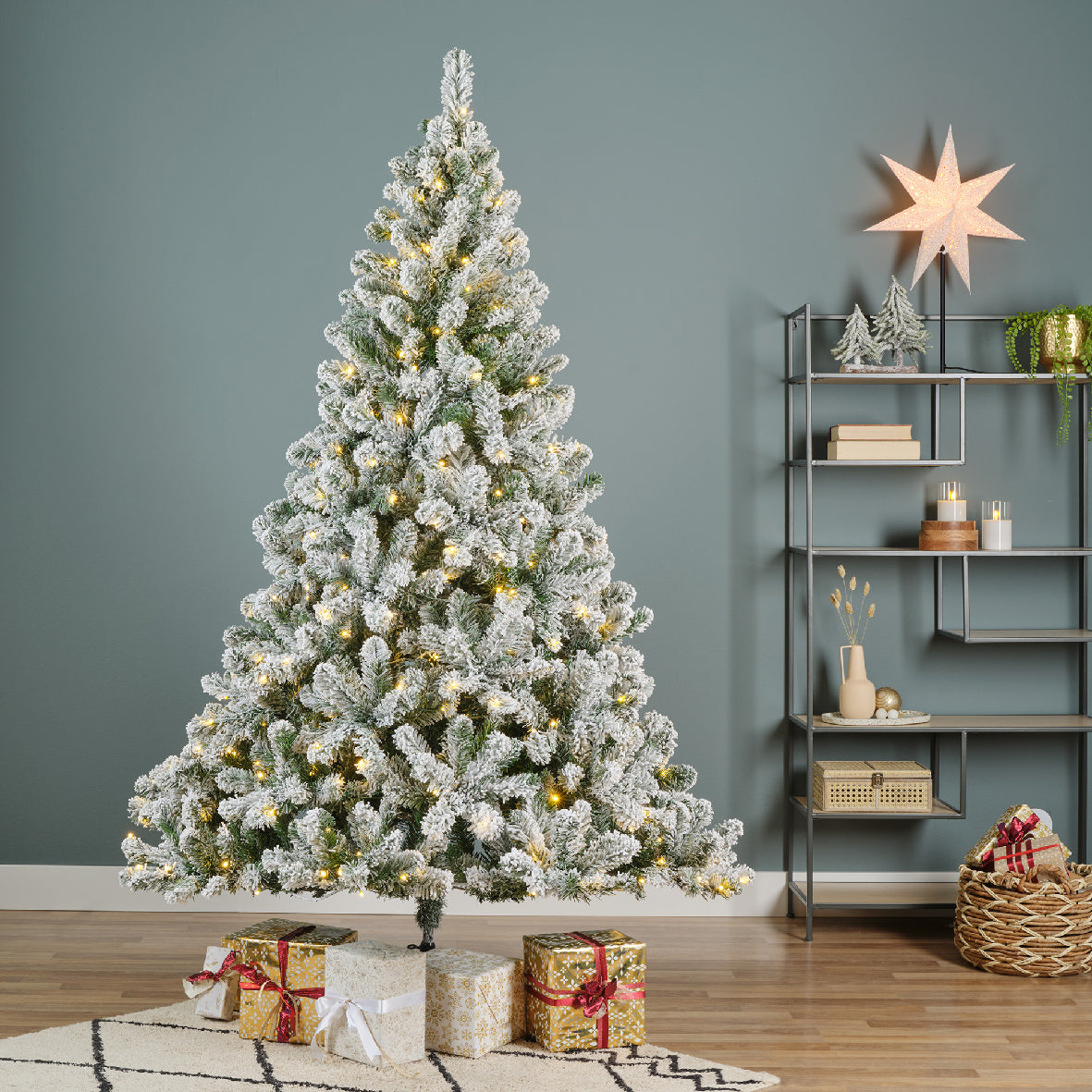 Albero di natale con led integrati dia137cm Alt.210cm green Kaemingk