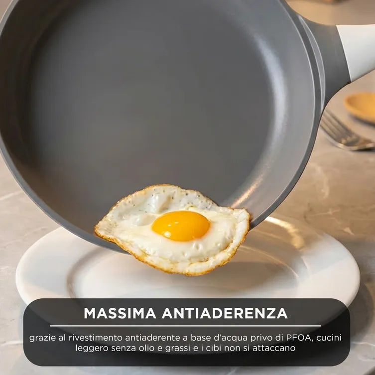 Batteria Pentole 10 Pezzi Kasanova Luna, Set Cottura Antiaderente Induzione con Coperchi in Vetro e Manici in Silicone | Kasanova
