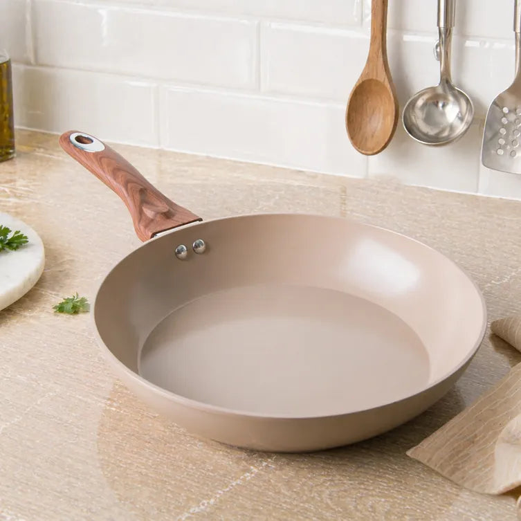 Padella 28 cm antiaderente in ceramica taupe linea new ceramic Kasanova