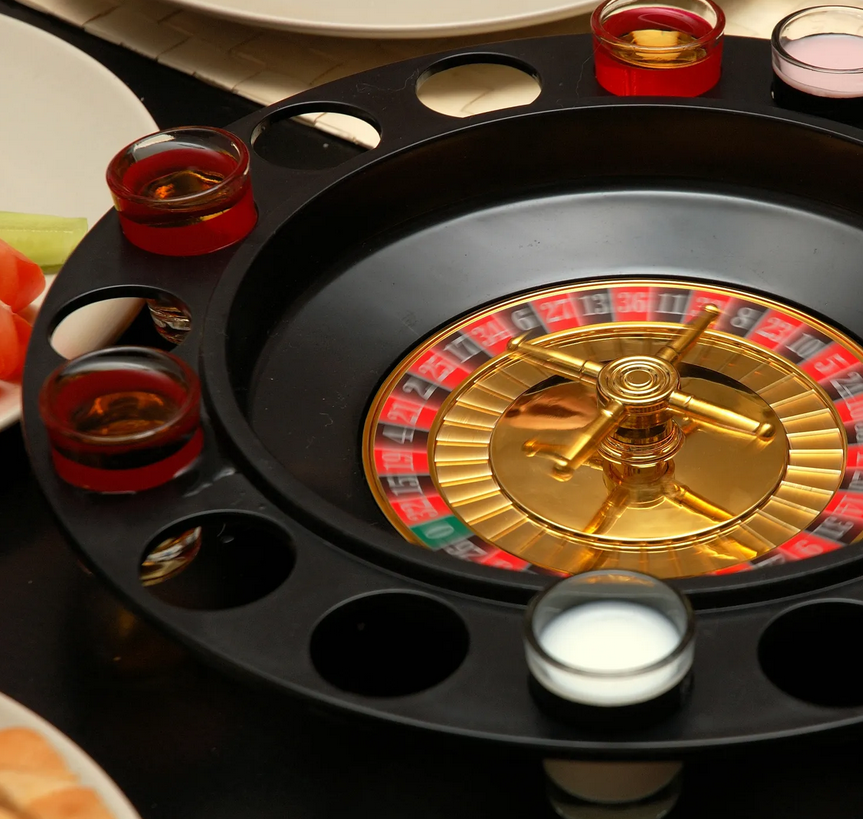 Roulette alcolica con 16 bicchierini