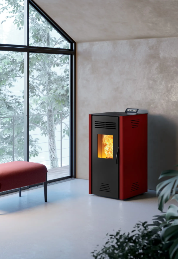 Stufa a pellet ventilata 7,3 kW 5 stelle 