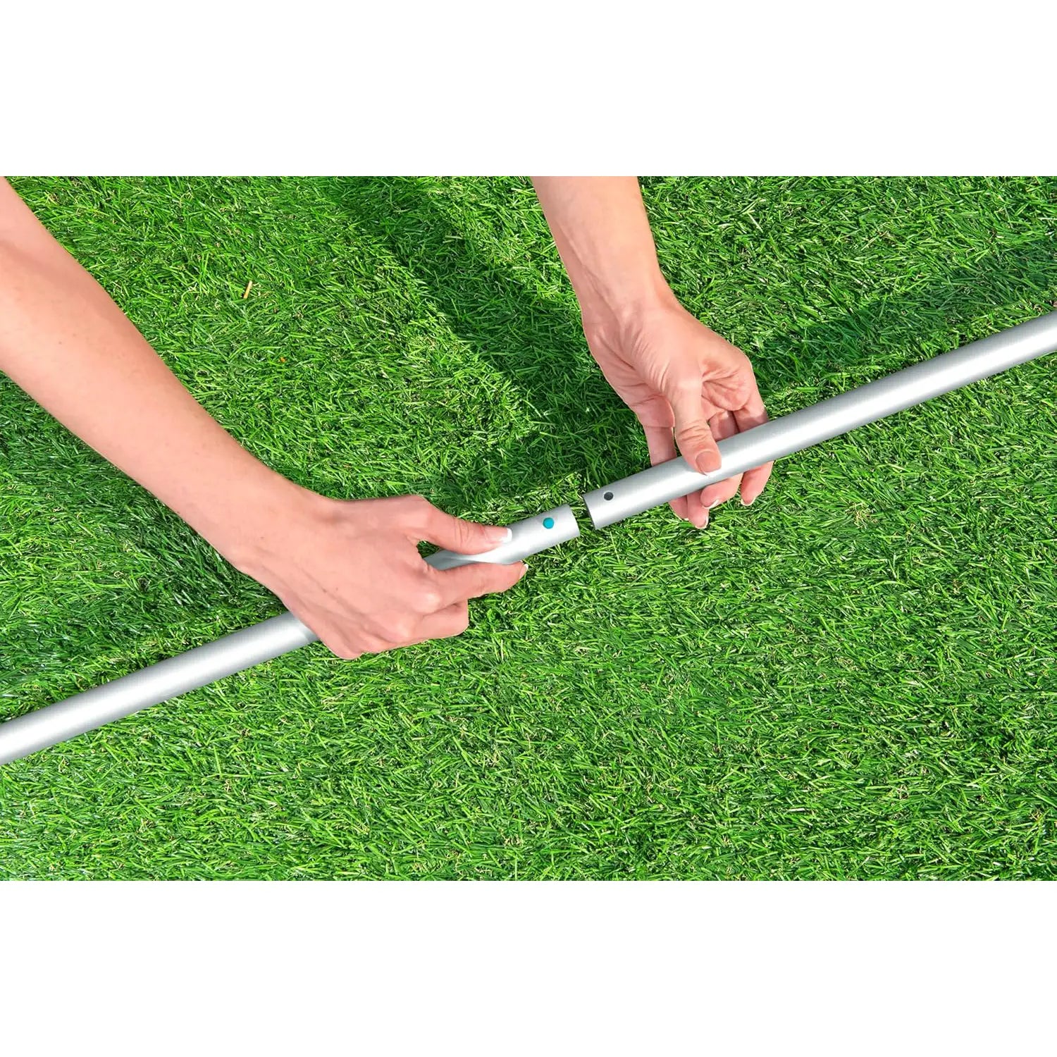 Aspiratore per Piscina Bestway AquaPristine, Kit di Pulizia Manuale con Asta Telescopica e Tubo da 6 m | Sistema di Aspirazione per Piscine Fuori Terra 5812