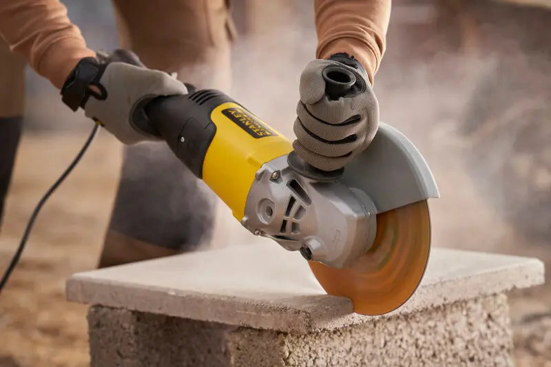 Smerigliatrice angolare 2000 W 230 mm Stanley