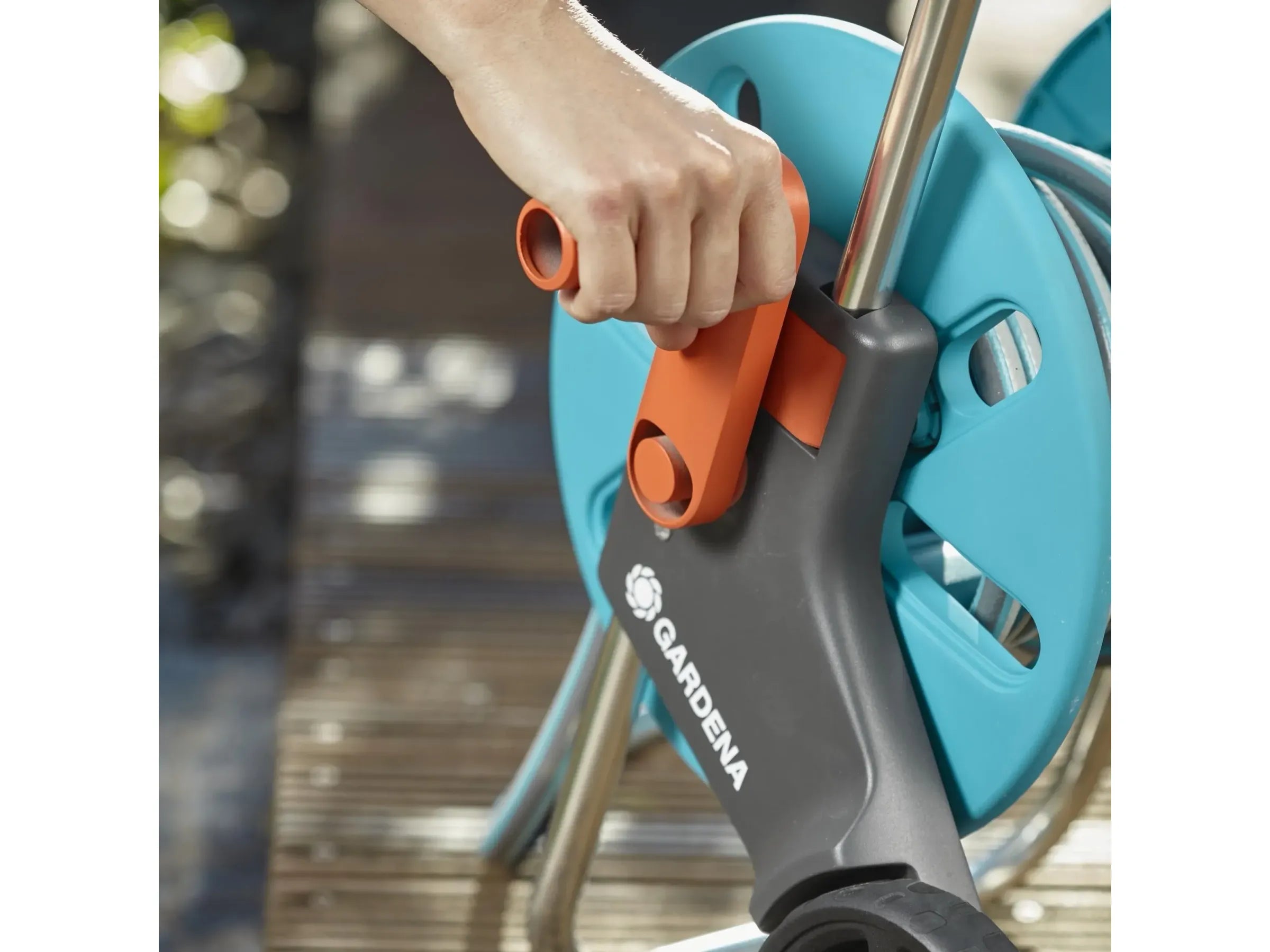 Carrello avvolgitubo gardena cleverroll s set completo con tubo 25 m e accessori Gardena