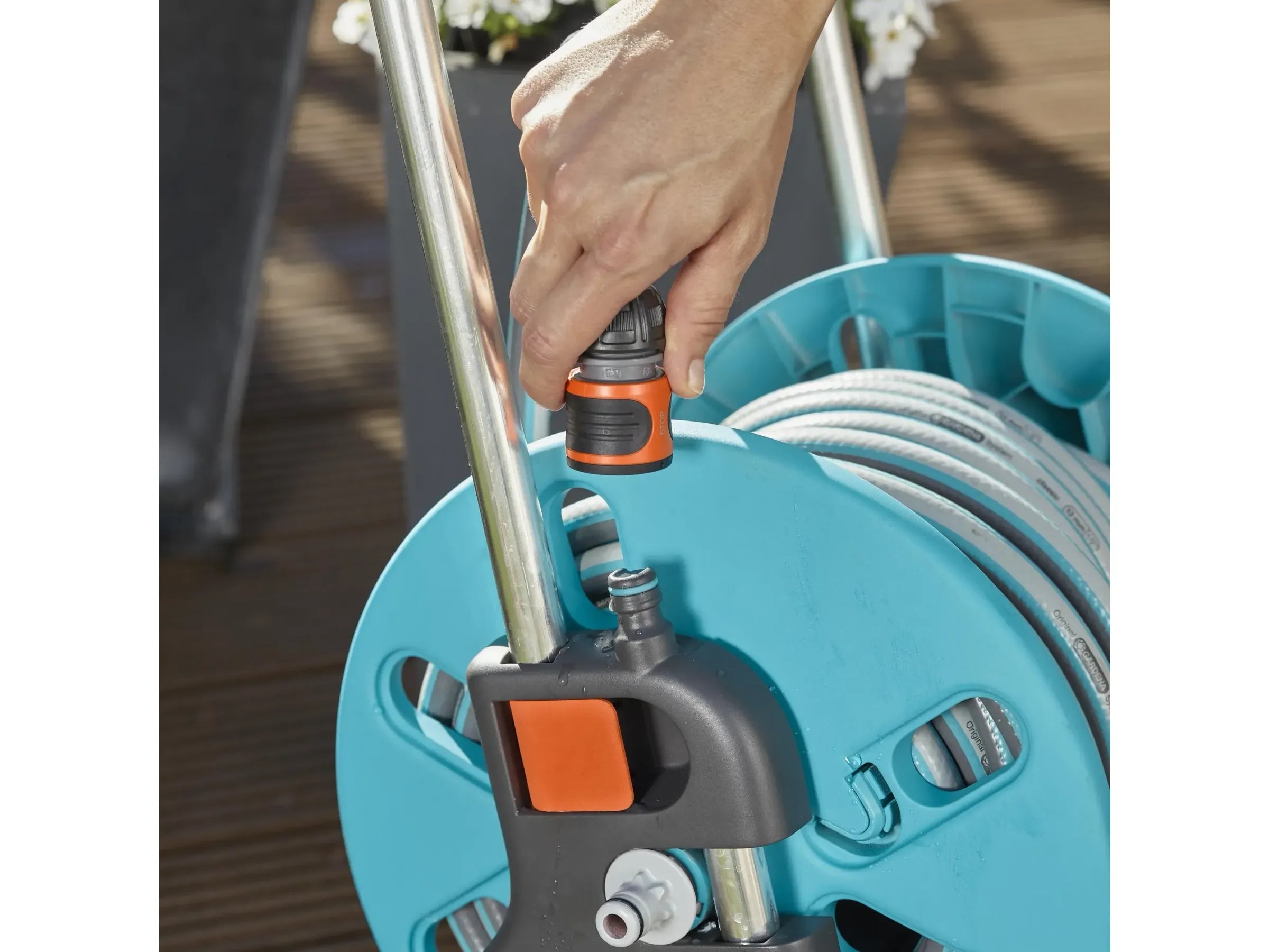 Carrello avvolgitubo gardena cleverroll s set completo con tubo 25 m e accessori Gardena
