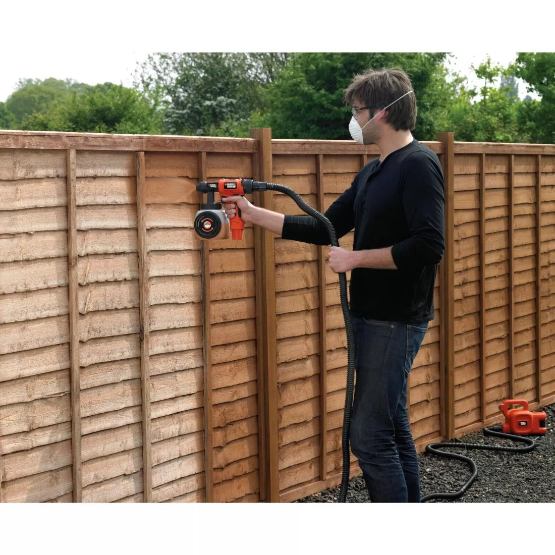 Pistola a Spruzzo Professionale Black+Decker HVLP400C con Base a Terra e Serbatoio a Riempimento Laterale